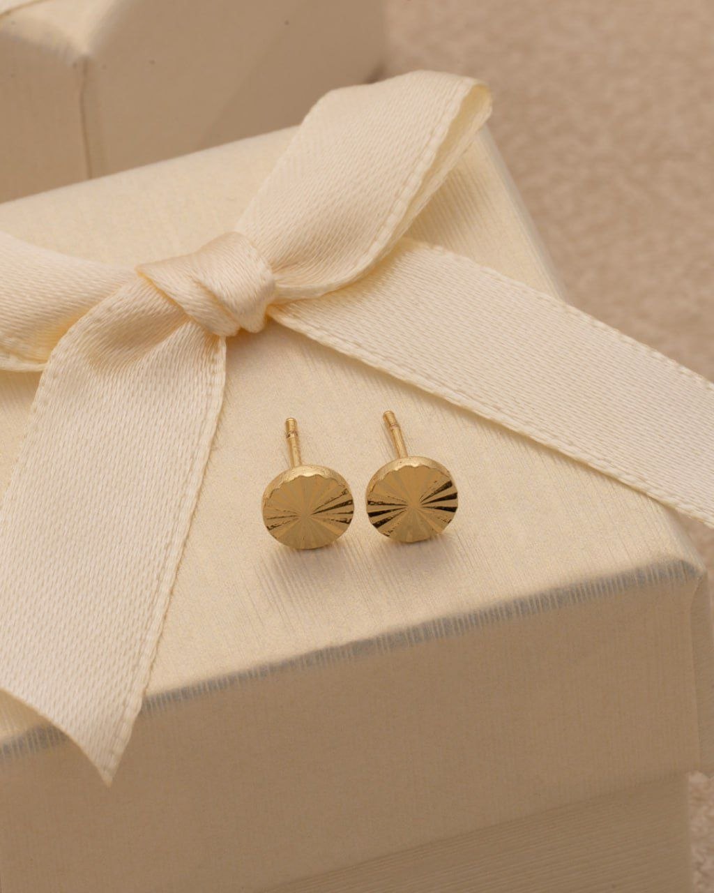 Pendientes  Sol Redondo 6 mm